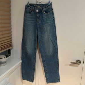 American Eagle Mom Jean